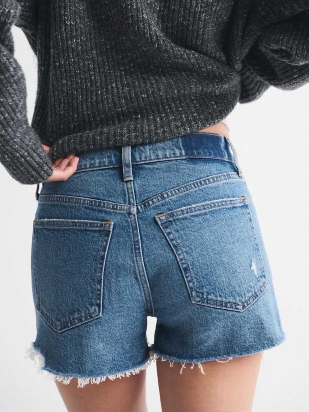Abercrombie & Fitch High-Rise Mom Shorts - Picture 5 of 6